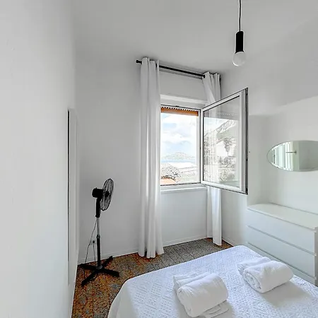 Belvedere Three-room View * Pianello Del Lario