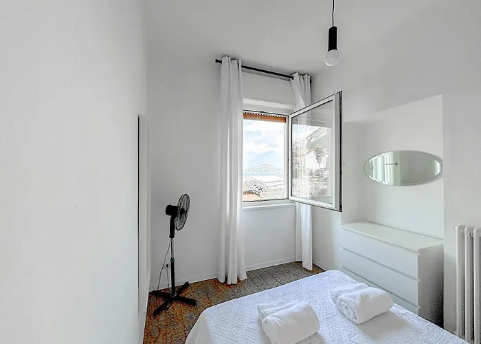 Belvedere Three-room View * Pianello Del Lario