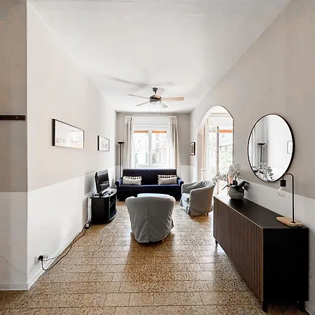 Belvedere Three-room View Apartment *