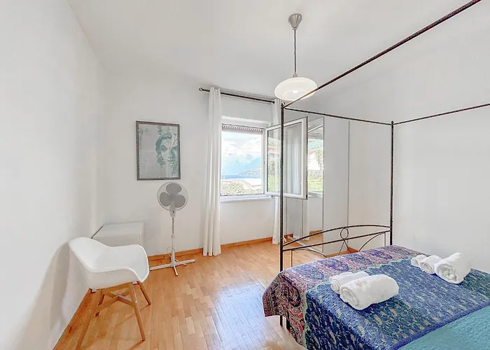 Lägenhet Belvedere Three-room View *